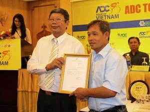 Lần đầu tiên Việt Nam tổ chức cuộc đua xe đạp quốc tế  - ảnh 1